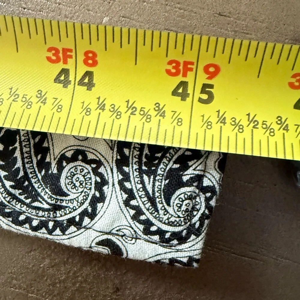 White Bandana Black Paisley Thick Fabric Belt Size L/XL 45” Classic